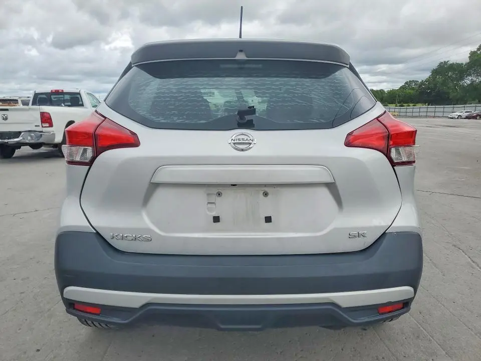 2019 NISSAN KICKS SR  