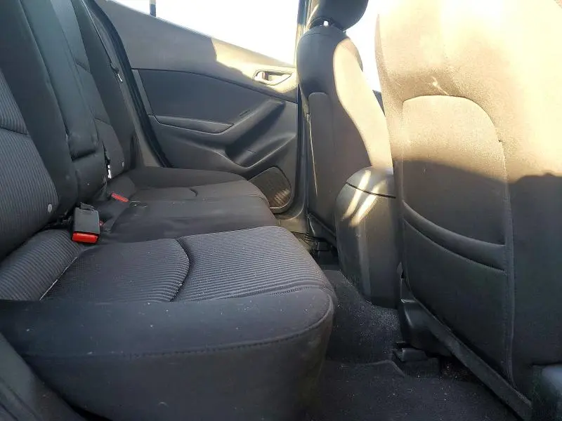 2016 MAZDA 3 TOURING  