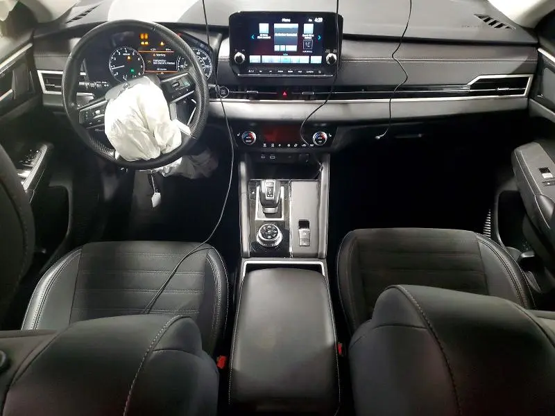 2024 MITSUBISHI OUTLANDER SE  