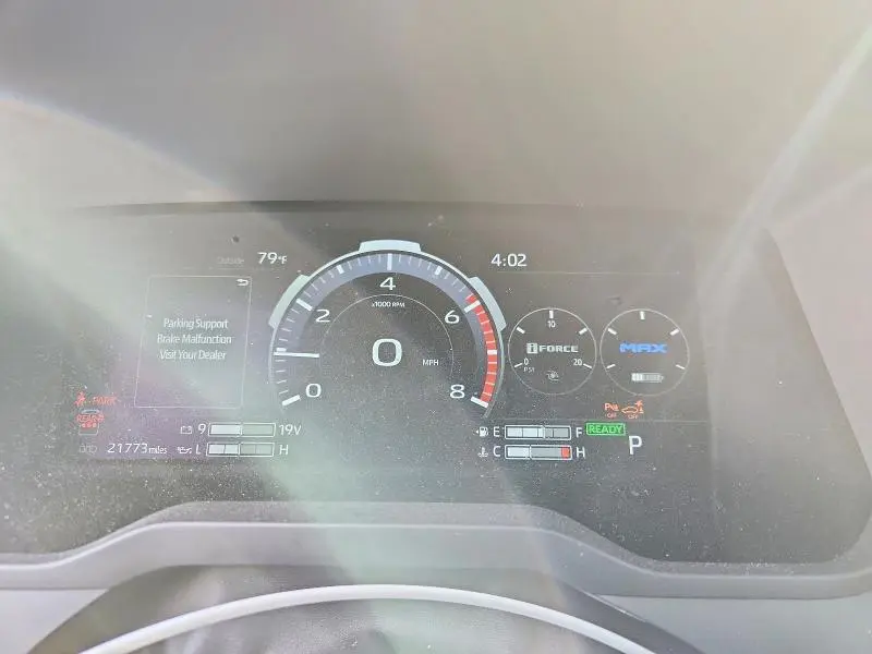 2025 TOYOTA SEQUOIA SR5  