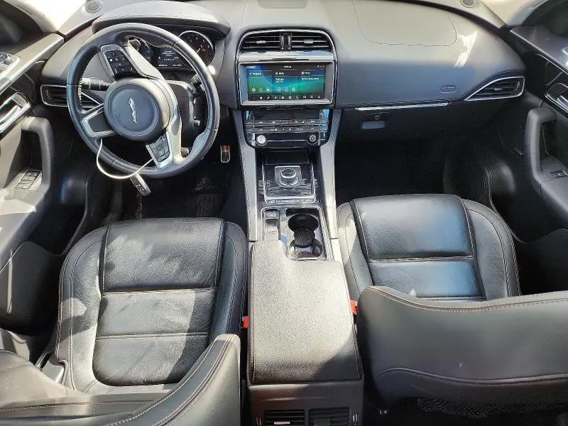 2019 JAGUAR F-PACE PRESTIGE  