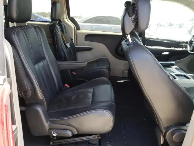 2013 CHRYSLER TOWN & COUNTRY TOURING  