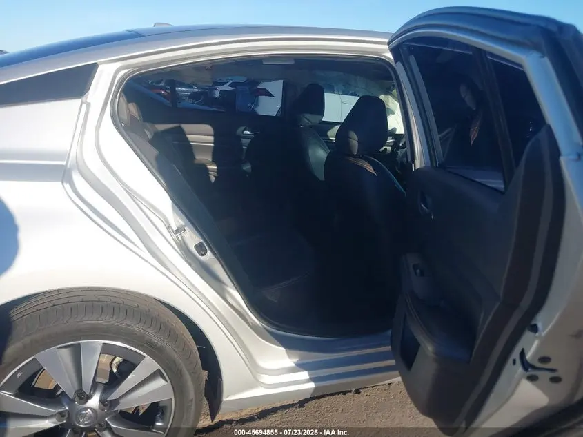 2019 NISSAN ALTIMA 2.5 SR