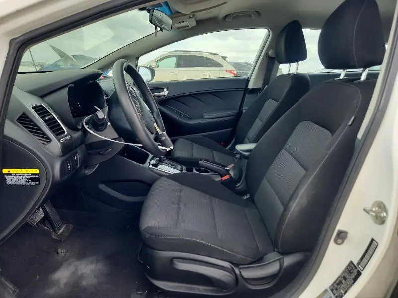 2018 KIA FORTE LX  