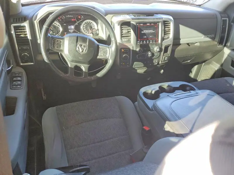 2018 RAM 1500 SLT  