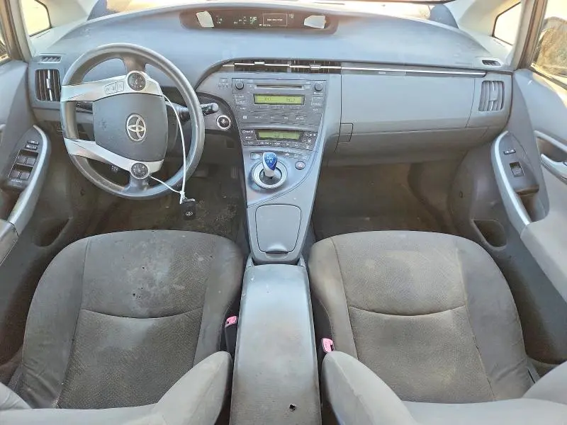 2011 TOYOTA PRIUS THREE  