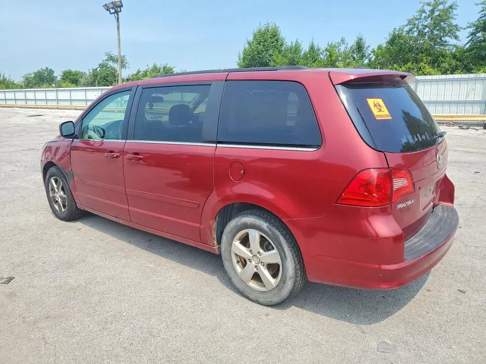 2011 VOLKSWAGEN ROUTAN SE  