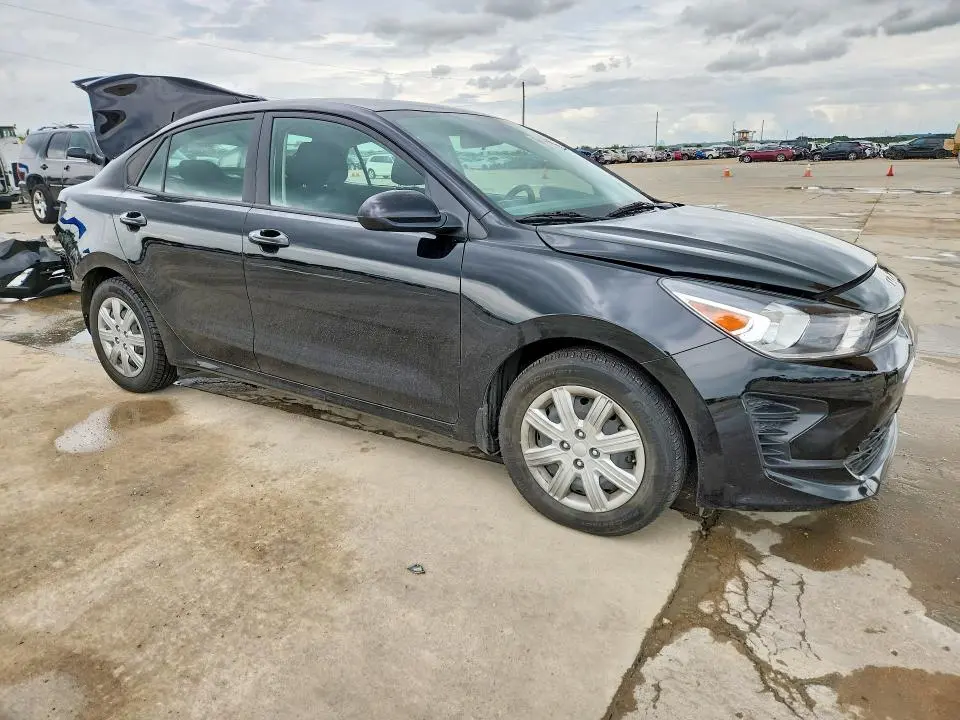 2022 KIA RIO S  