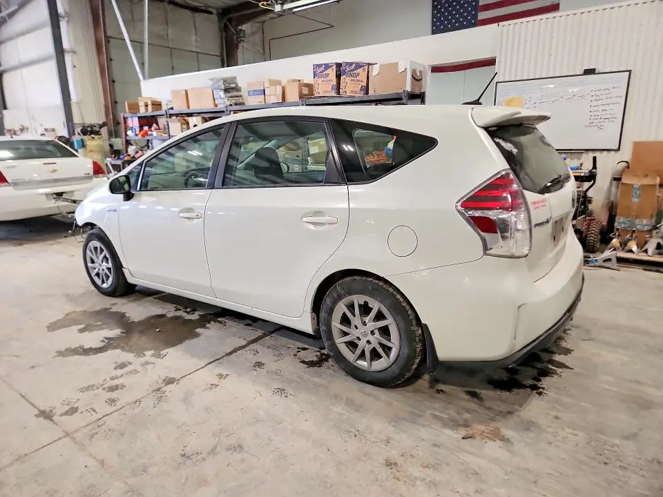 2017 TOYOTA PRIUS V   