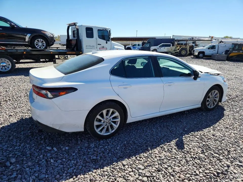 2021 TOYOTA CAMRY LE  