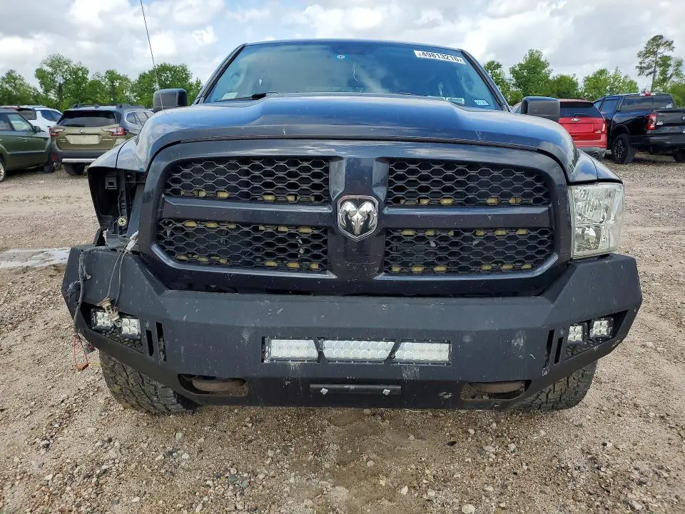 2014 RAM 1500 ST  