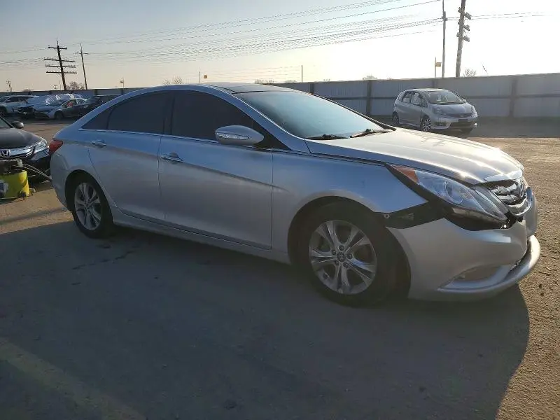 2013 HYUNDAI SONATA SE  