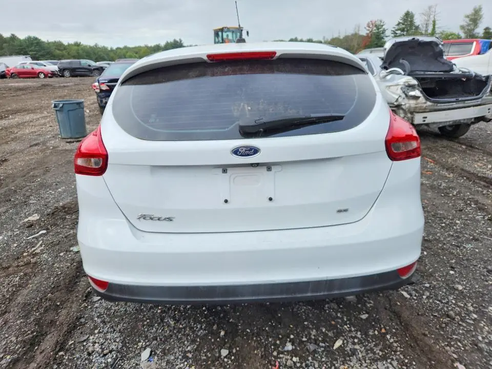 2017 FORD FOCUS SE  