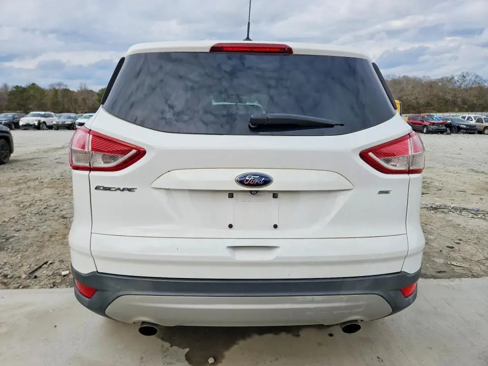 2015 FORD ESCAPE SE  