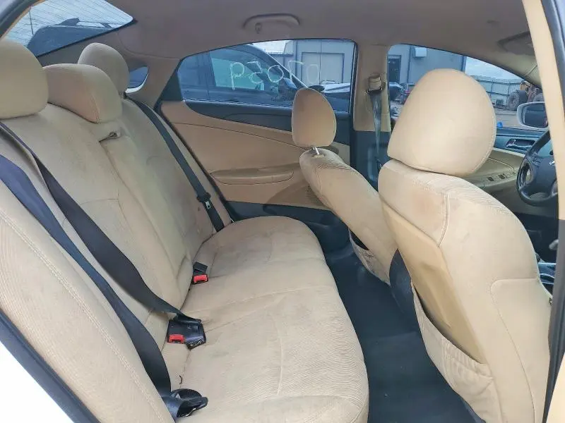 2012 HYUNDAI SONATA GLS  