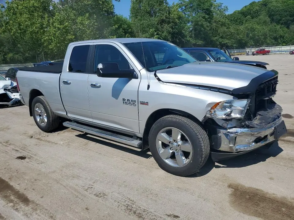 2017 RAM 1500 SLT  