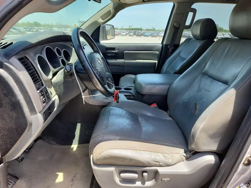 2012 TOYOTA SEQUOIA SR5  