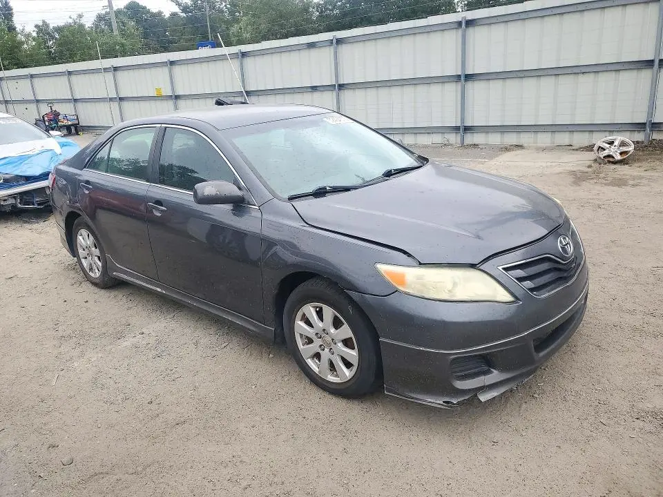 2011 TOYOTA CAMRY LE  