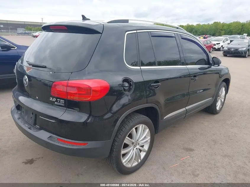 2012 VOLKSWAGEN TIGUAN SE