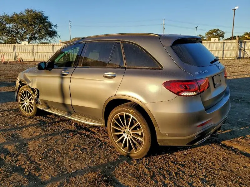 2022 MERCEDES-BENZ GLC 300  