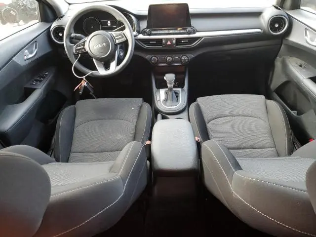 2022 KIA FORTE FE  