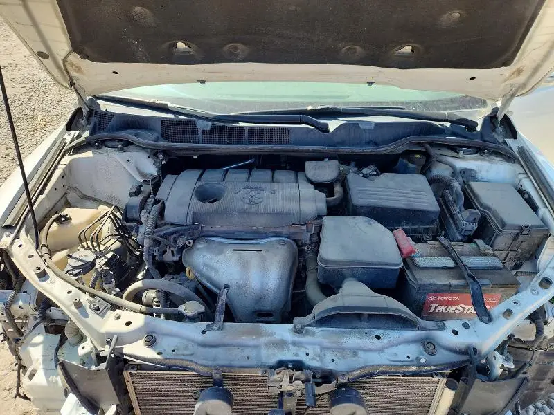 2015 TOYOTA VENZA LE  
