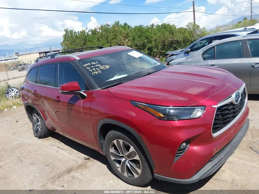 2022 TOYOTA HIGHLANDER HYBRID XLE