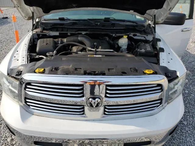 2016 RAM 1500 SLT  
