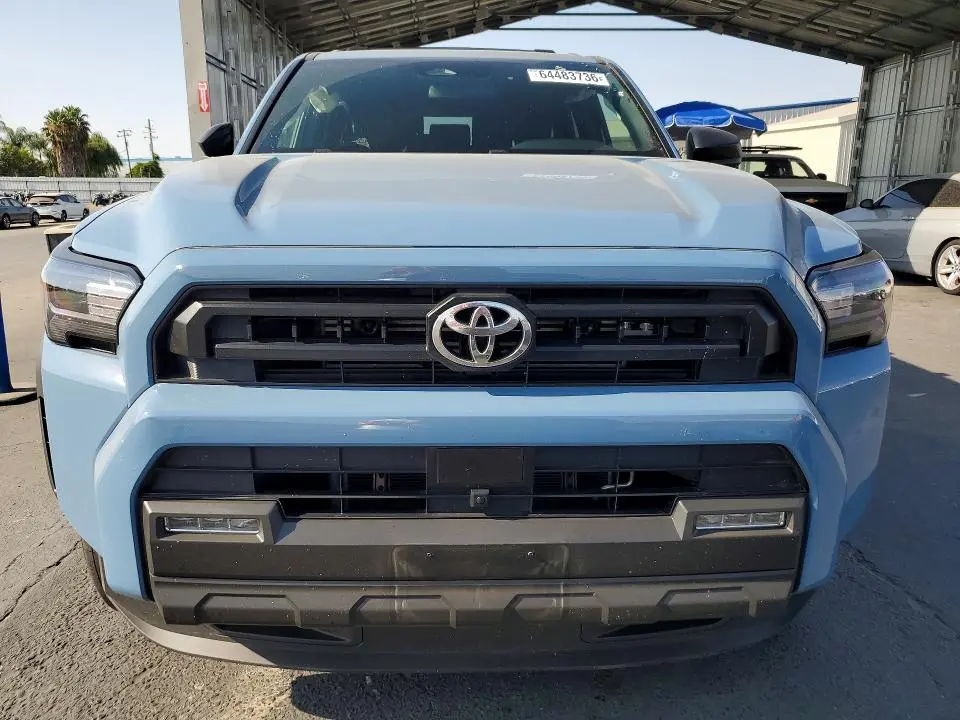 2026 TOYOTA 4RUNNER SR5  