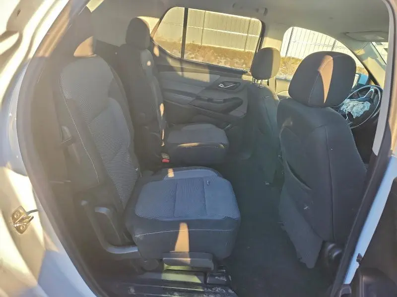 2021 CHEVROLET TRAVERSE LT  