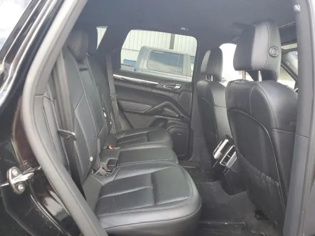 2014 PORSCHE CAYENNE   