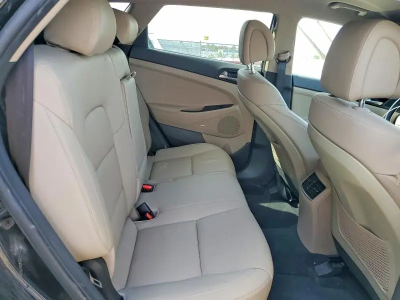 2018 HYUNDAI TUCSON SEL PLUS  