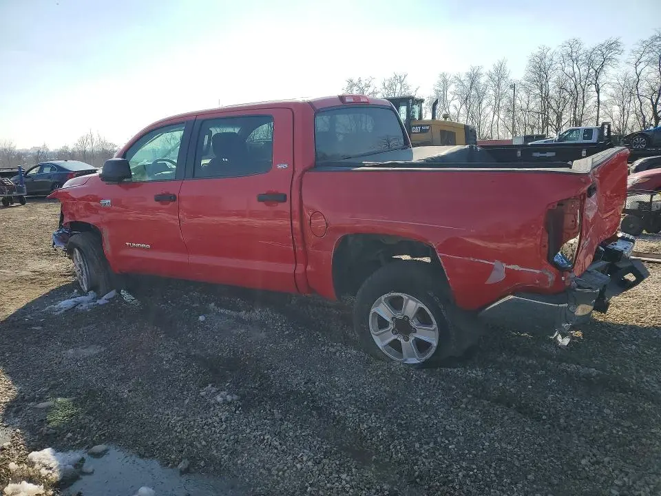2016 TOYOTA TUNDRA CREWMAX SR5  