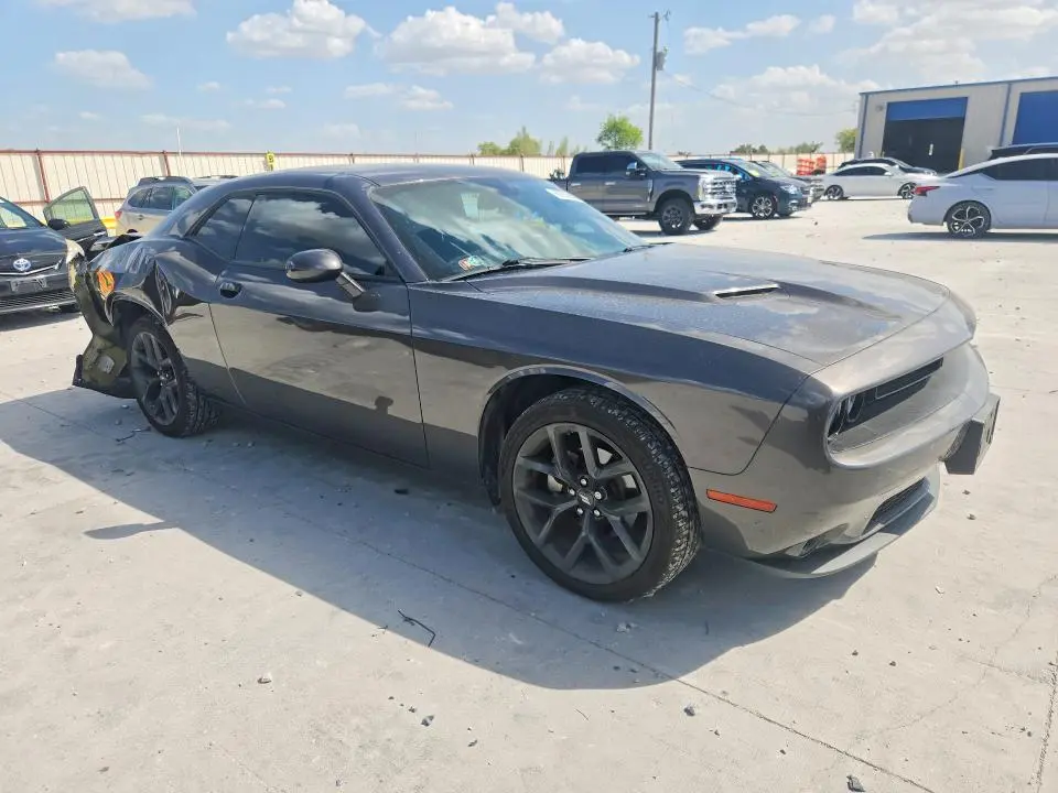 2023 DODGE CHALLENGER SXT  