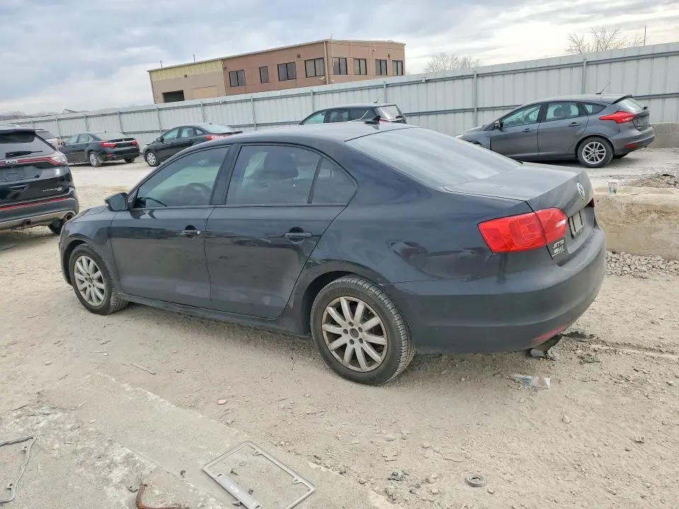 2012 VOLKSWAGEN JETTA SE  