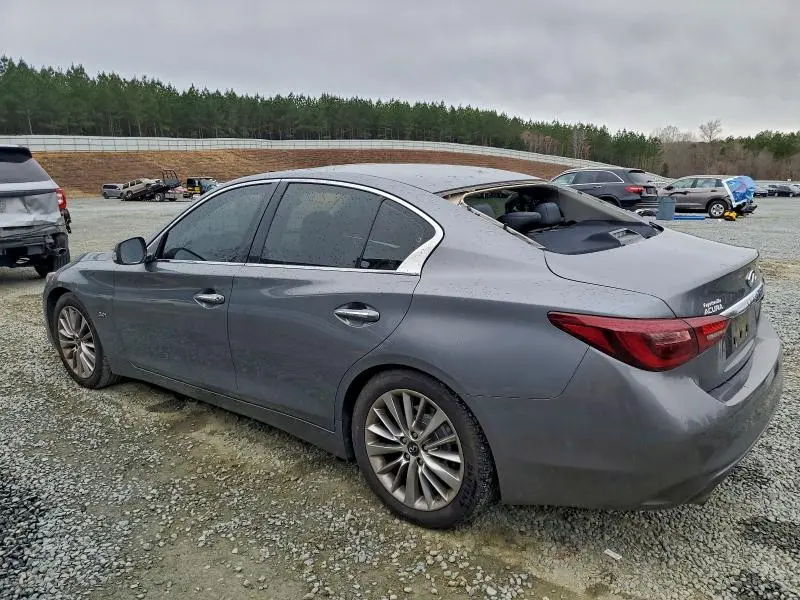 2019 INFINITI Q50 LUXE  