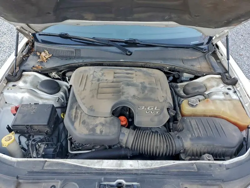 2011 CHRYSLER 300 LIMITED  