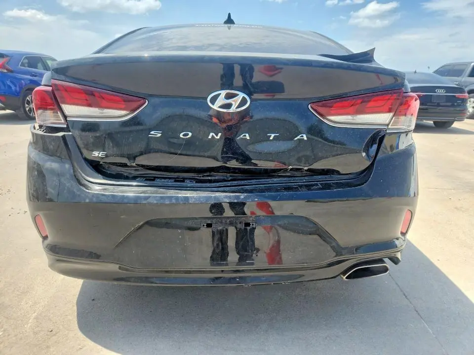 2018 HYUNDAI SONATA SE  