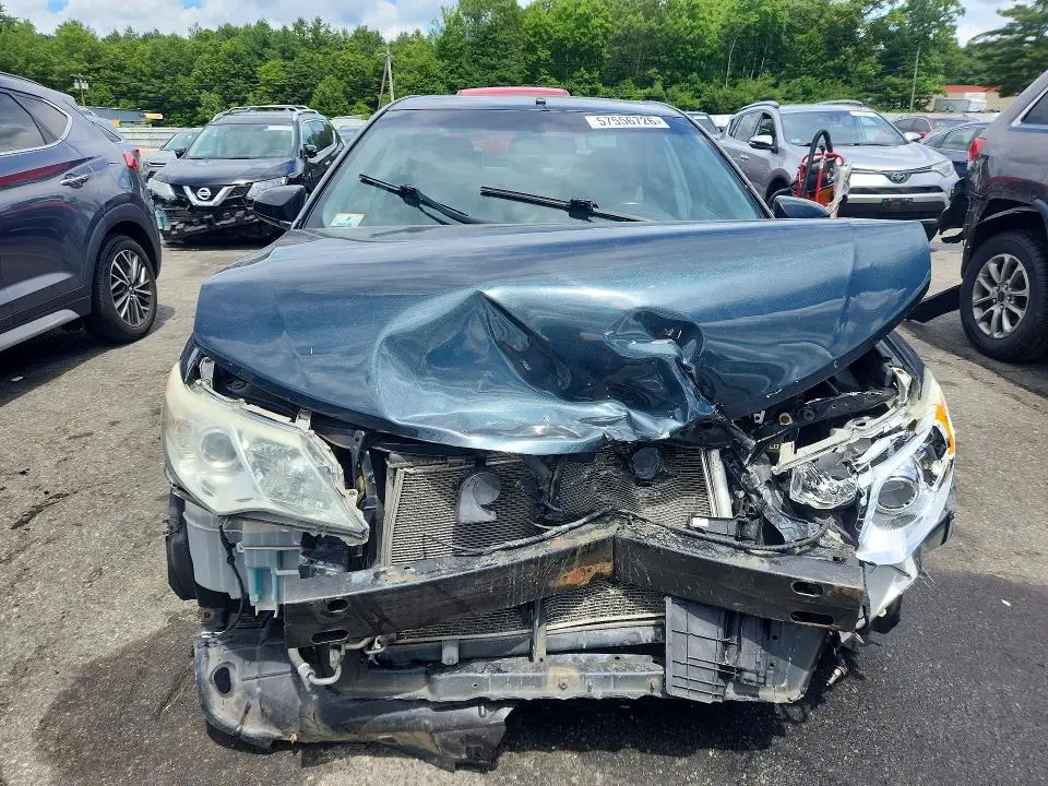 2012 TOYOTA CAMRY XLE  