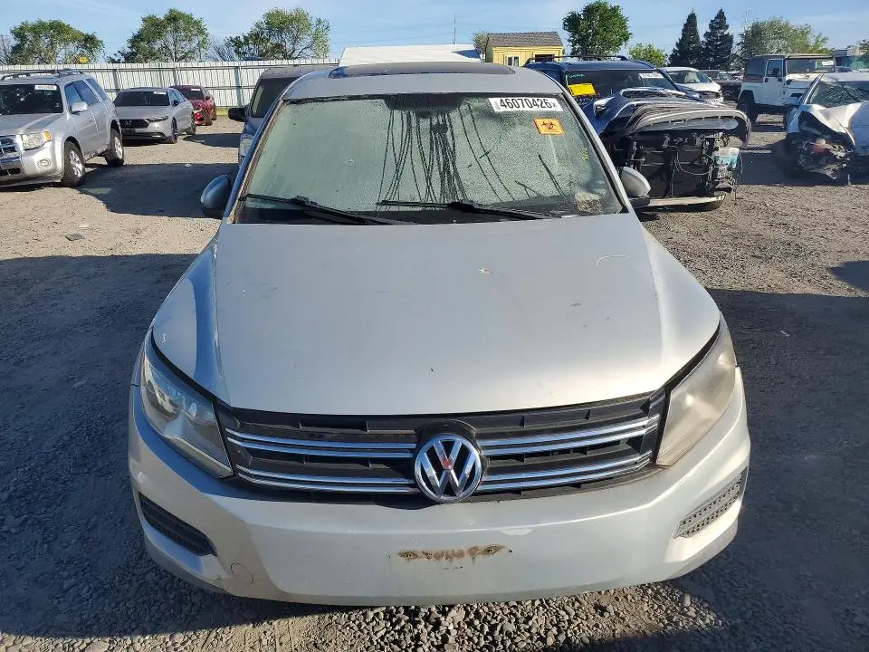 2012 VOLKSWAGEN TIGUAN S  