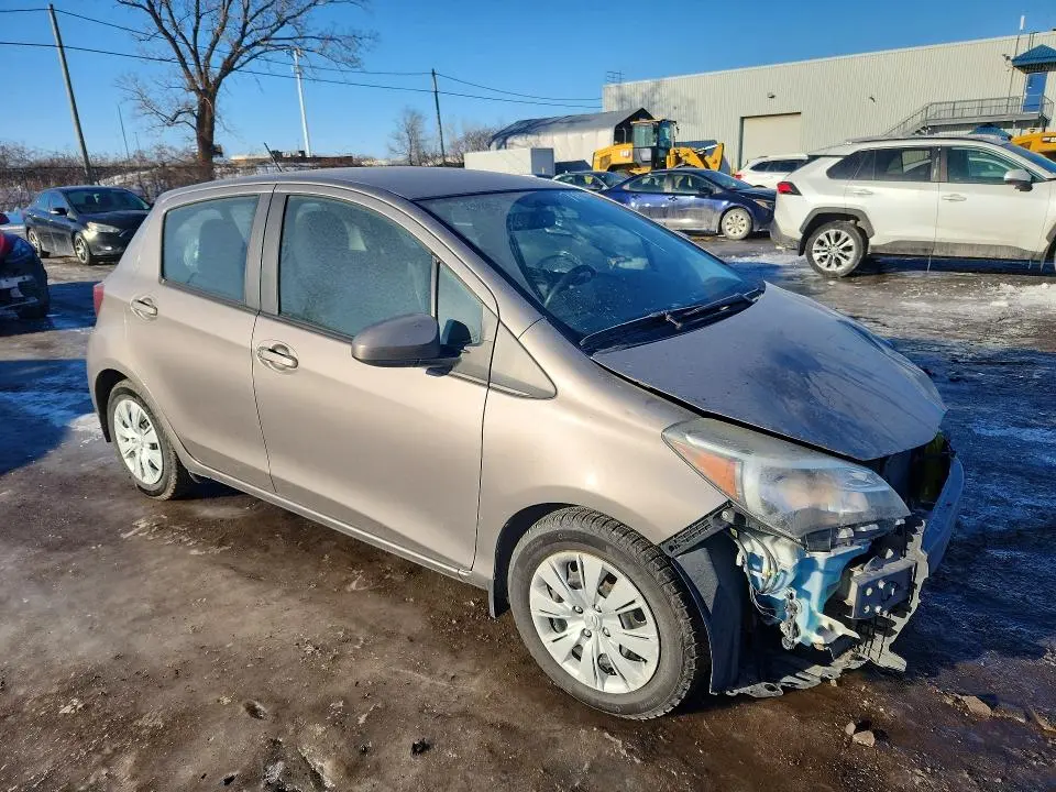 2015 TOYOTA YARIS 5-DOOR L  