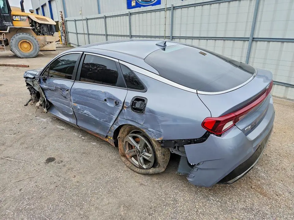2021 KIA K5 LXS  