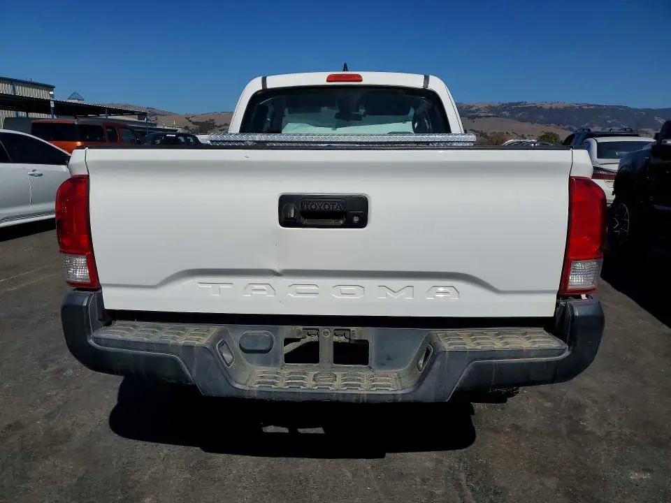 2017 TOYOTA TACOMA SR  