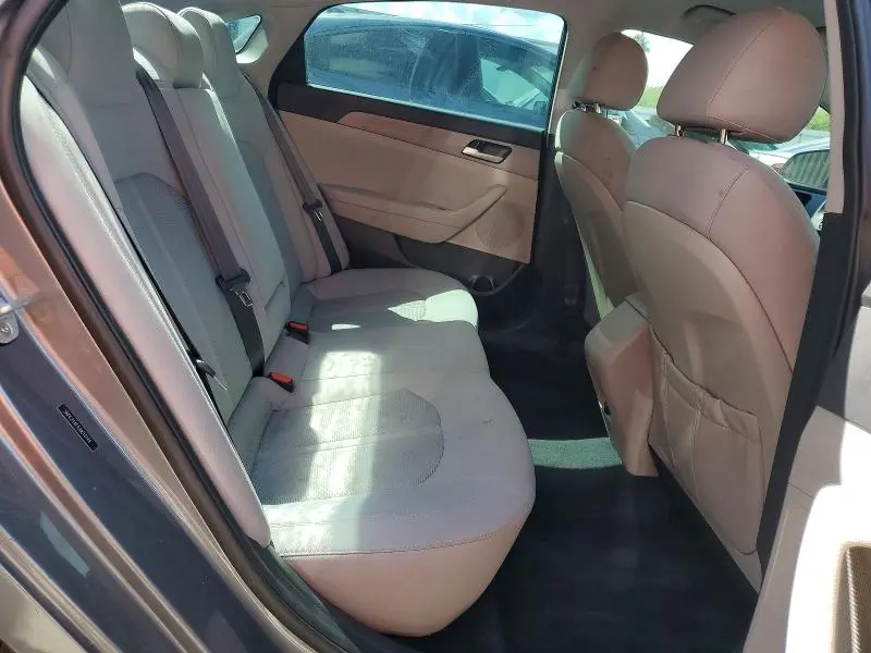 2018 HYUNDAI SONATA SE  
