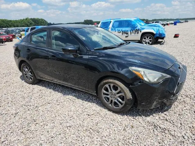 2019 TOYOTA YARIS LE  