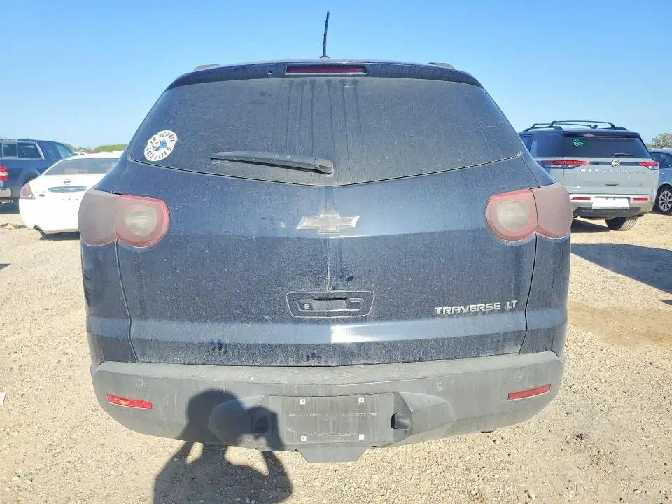 2011 CHEVROLET TRAVERSE LT  