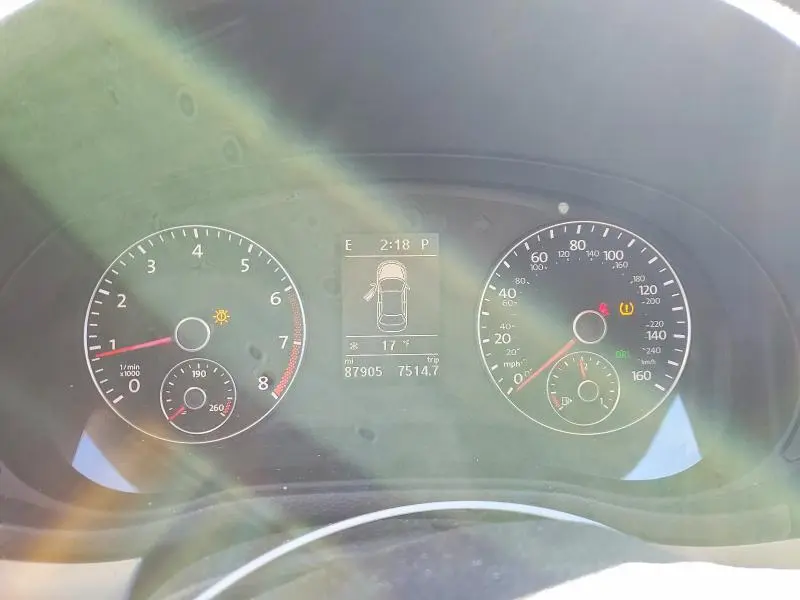 2013 VOLKSWAGEN PASSAT SE  