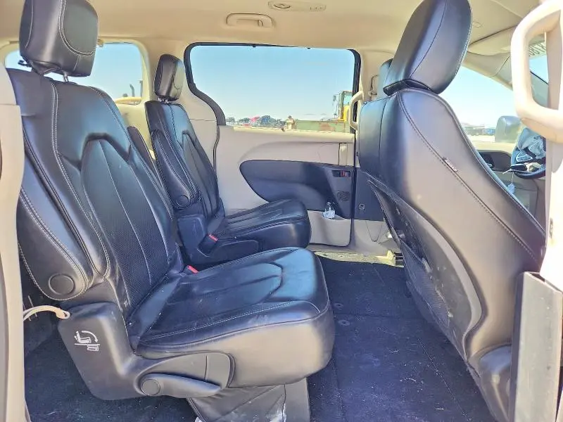 2020 CHRYSLER VOYAGER LXI  