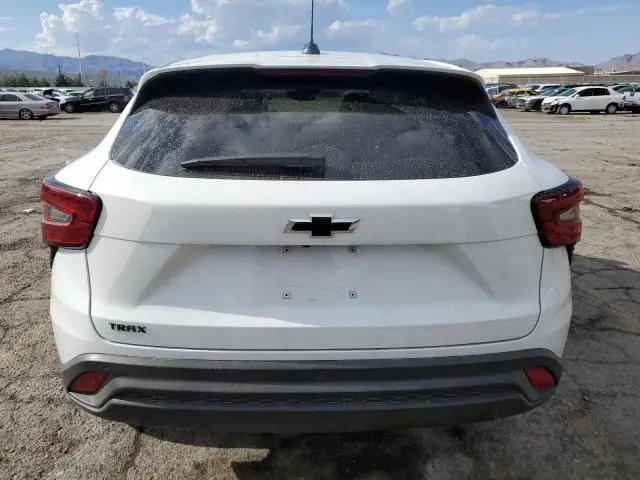 2025 CHEVROLET TRAX LS  