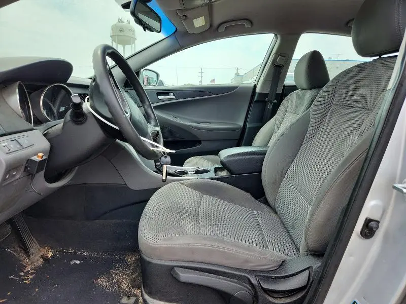 2012 HYUNDAI SONATA GLS  